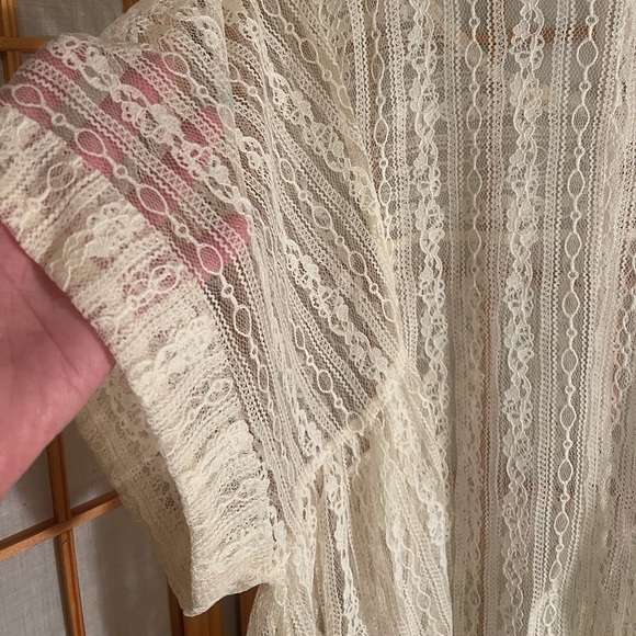 ❤️ Free People Lace Top ❤️ - Picture 5 of 14